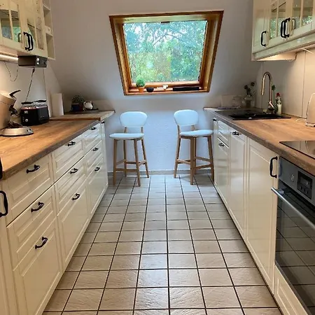 Lovely Located- Train, Restaurants & Lejlighed Kassel