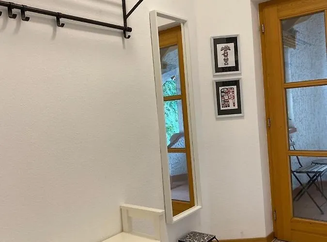 アパート Lovely Located- Train, Restaurants & カッセル